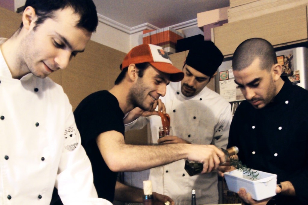 Οι Tip The Chef. Από αριστερά: Αντώνης Βασιλειάδης, Fahd Kassem, Βασίλης Τσιτσιριδάκης, Θοδωρής Χουντάσης.  