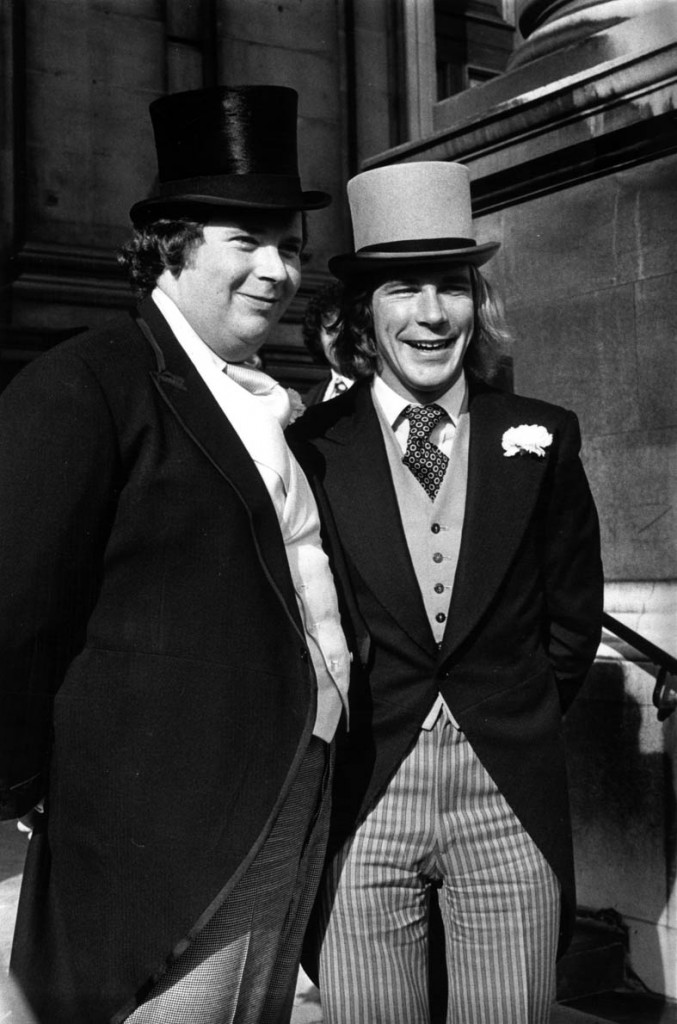 19th October 1974: British racing driver James Hunt (1947 - 1993) at his wedding with his best man Lord Hesketh. (Photo by Evening Standard/Getty Images)