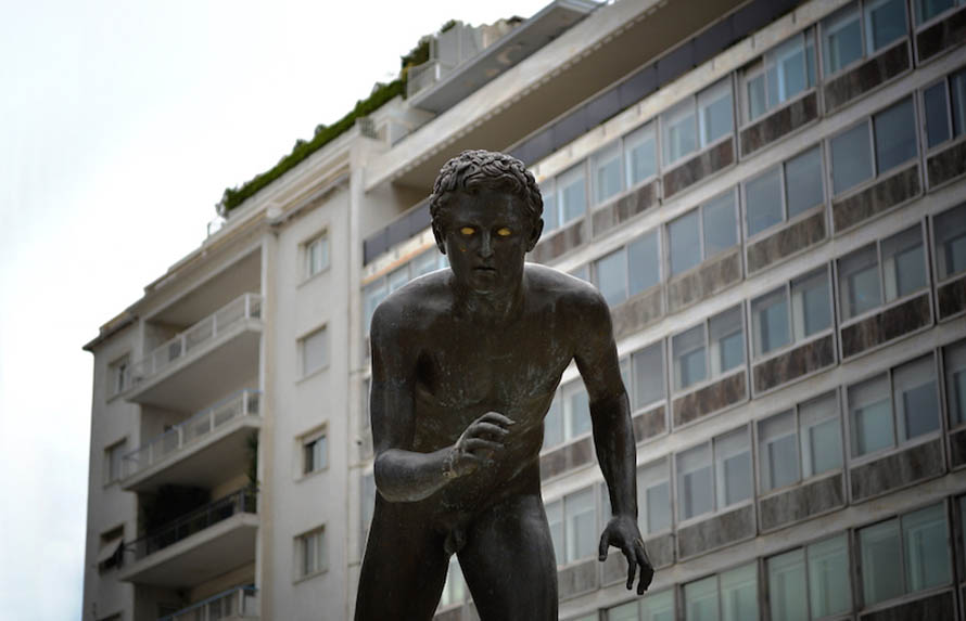 DISJUNCTION 8 Young runner statue on Syntagma square