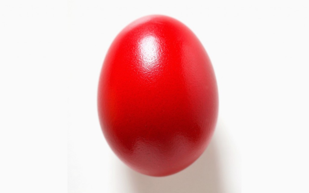 red-easter-egg-13351
