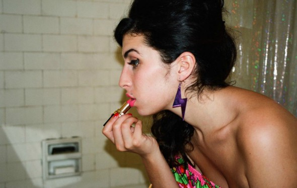 Κάποτε η Amy Winehouse ήταν μια ευτυχισμένη κοπέλα