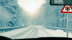 10 συμβουλές για οδήγηση σε χιόνι και πάγο