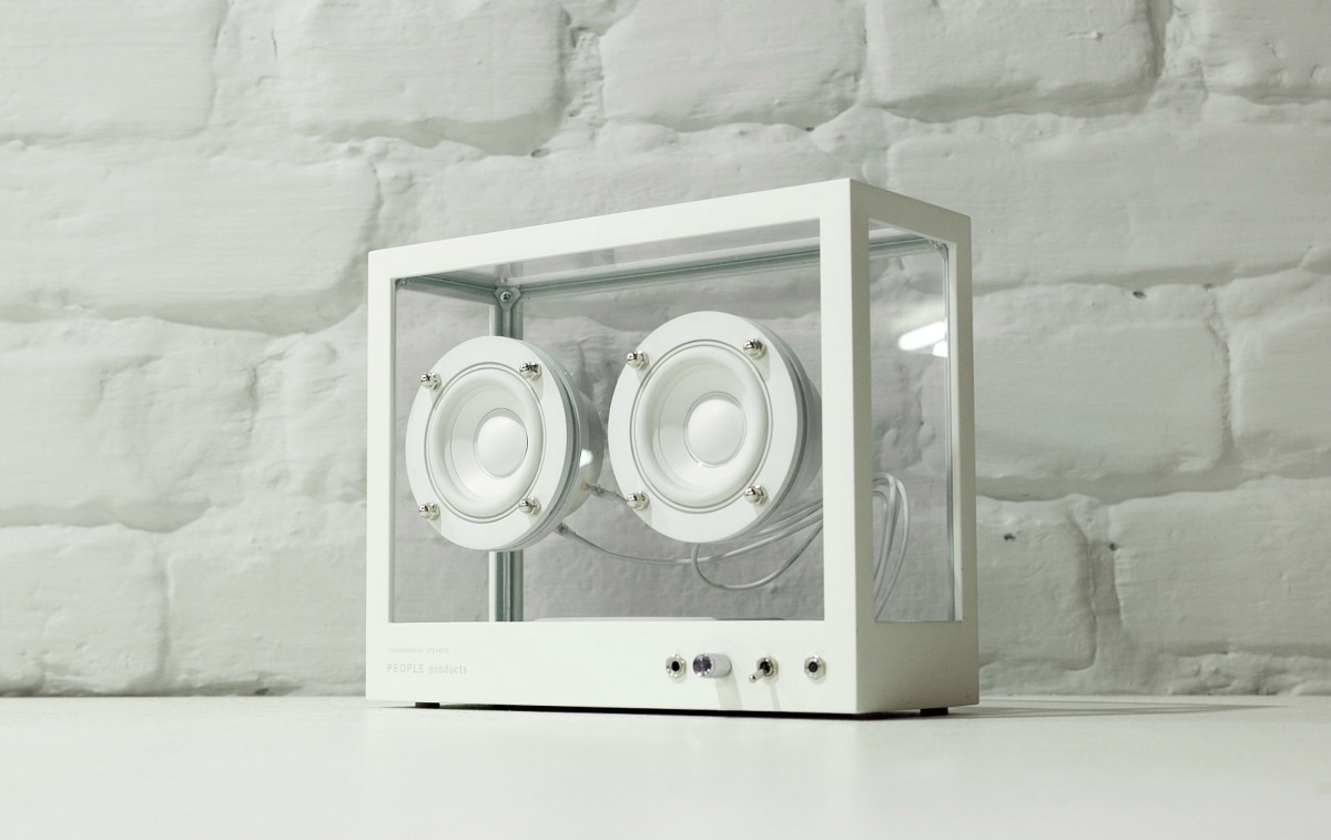 small-transparent-speaker_people-people_sustainable-upcycling_design_dezeen_2364_col_6