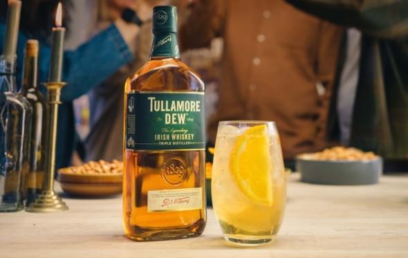 Tullamore D.E.W:  η απαλή καρδιά του ουίσκι χτυπάει στην Ιρλανδία