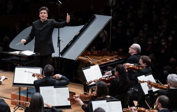 «Le piano symphonique»: μια ανεπανάληπτη μουσική εμπειρία στις όχθες της Λουκέρνης