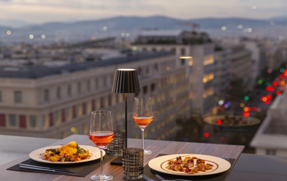 Mappemonde Restaurant Bar & Lounge: με πιάτο την Αθήνα και… πιάτα έκπληξη