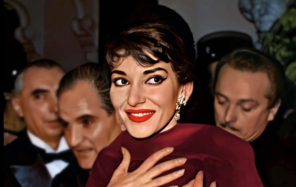 Είδαμε την ταινία «Callas- Paris 1958» λίγο πριν βγει στα σινεμά και μαγευτήκαμε